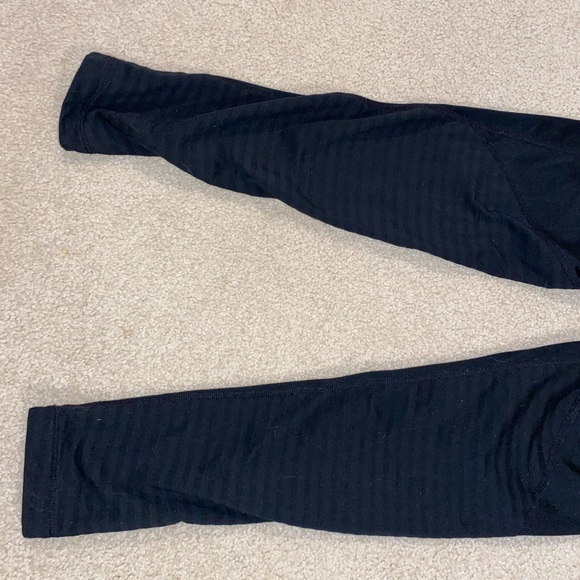 Woman’s Nike Pro Leggings Warm - Picture 2 of 6